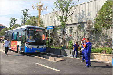 湖南望城縣雷鋒汽車運輸有限公司,長沙城市交通,校車運營,安保服務(wù),新能源科技