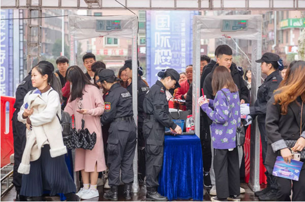 湖南望城縣雷鋒汽車運輸有限公司,長沙城市交通,校車運營,安保服務,新能源科技 湖南望城縣雷鋒汽車運輸有限公司,長沙城市交通,校車運營,安保服務,新能源科技