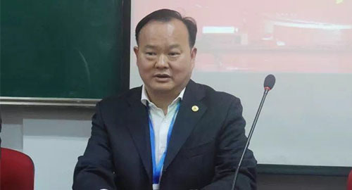 湖南望城縣雷鋒汽車運(yùn)輸有限公司,長沙城市交通,校車運(yùn)營,安保服務(wù),新能源科技