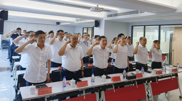 湖南駿達(dá)集團(tuán)有限公司,長沙城市交通,校車運(yùn)營,安保服務(wù),新能源科技 湖南駿達(dá)集團(tuán)有限公司,長沙城市交通,校車運(yùn)營,安保服務(wù),新能源科技