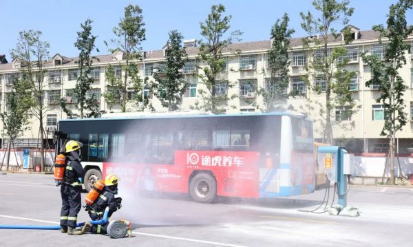湖南駿達(dá)集團(tuán)有限公司,長(zhǎng)沙城市交通,校車(chē)運(yùn)營(yíng),安保服務(wù),新能源科技