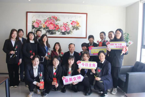 湖南駿達(dá)集團(tuán)有限公司,長沙城市交通,校車運(yùn)營,安保服務(wù),新能源科技 湖南駿達(dá)集團(tuán)有限公司,長沙城市交通,校車運(yùn)營,安保服務(wù),新能源科技