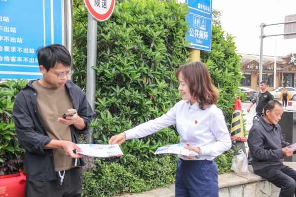 湖南駿達(dá)集團(tuán)有限公司,長(zhǎng)沙城市交通,校車運(yùn)營(yíng),安保服務(wù),新能源科技