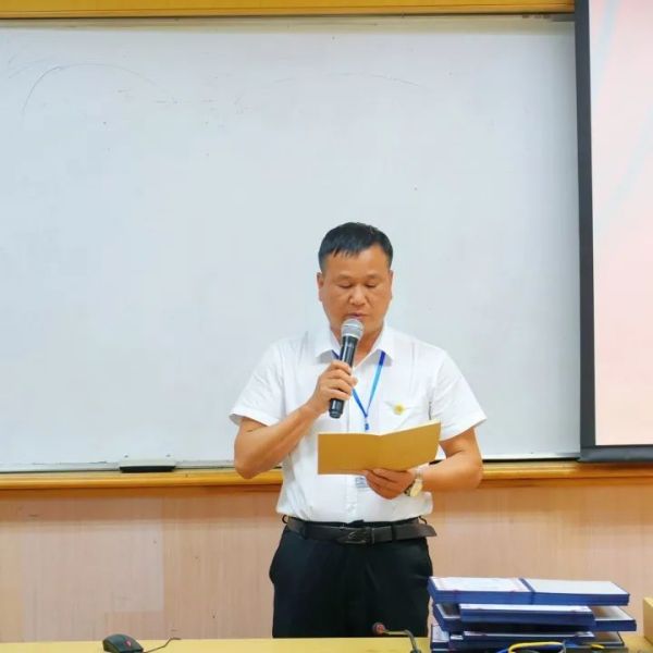 湖南駿達(dá)集團(tuán)有限公司,長沙城市交通,校車運(yùn)營,安保服務(wù),新能源科技 湖南駿達(dá)集團(tuán)有限公司,長沙城市交通,校車運(yùn)營,安保服務(wù),新能源科技