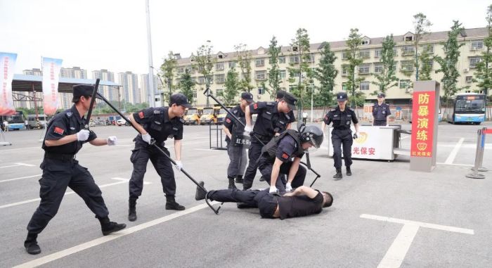 湖南駿達(dá)集團有限公司,長沙城市交通,校車運營,安保服務(wù),新能源科技