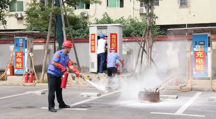 湖南駿達(dá)集團有限公司,長沙城市交通,校車運營,安保服務(wù),新能源科技