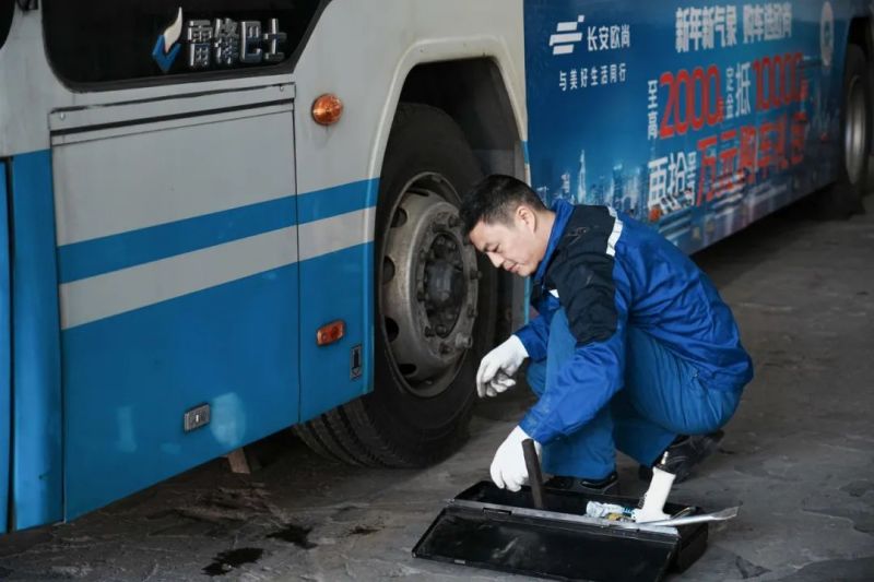 湖南駿達集團有限公司,長沙城市交通,校車運營,安保服務(wù),新能源科技