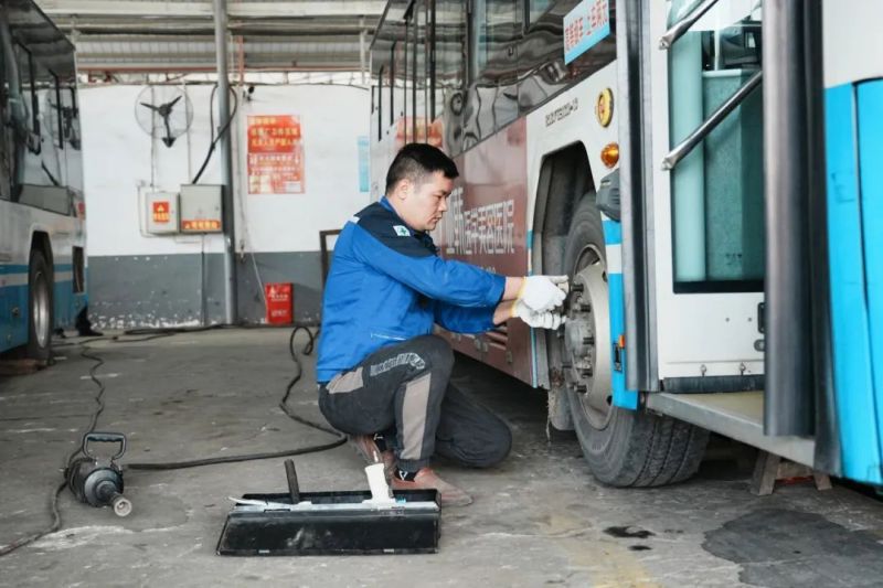 湖南駿達集團有限公司,長沙城市交通,校車運營,安保服務(wù),新能源科技