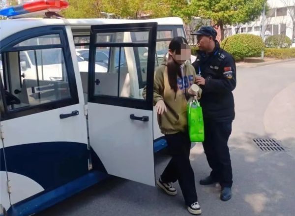 湖南駿達集團有限公司,長沙城市交通,校車運營,安保服務(wù),新能源科技 湖南駿達集團有限公司,長沙城市交通,校車運營,安保服務(wù),新能源科技