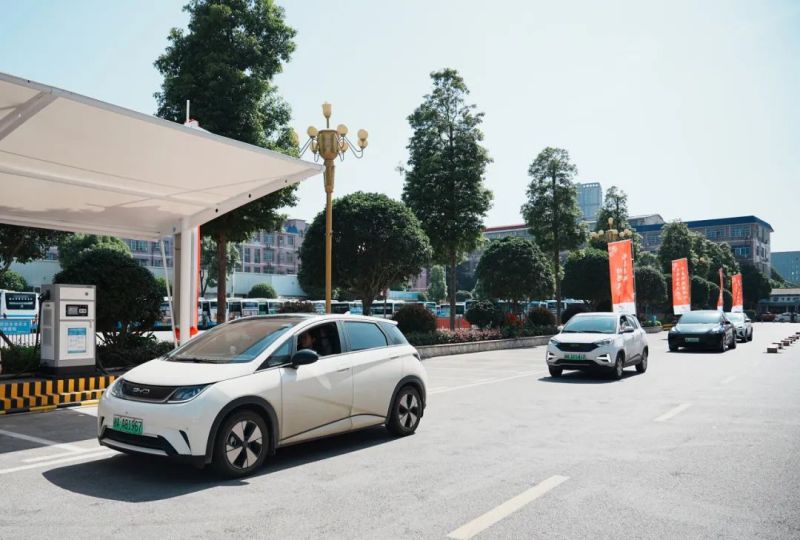 湖南駿達(dá)集團(tuán)有限公司,長(zhǎng)沙城市交通,校車(chē)運(yùn)營(yíng),安保服務(wù),新能源科技