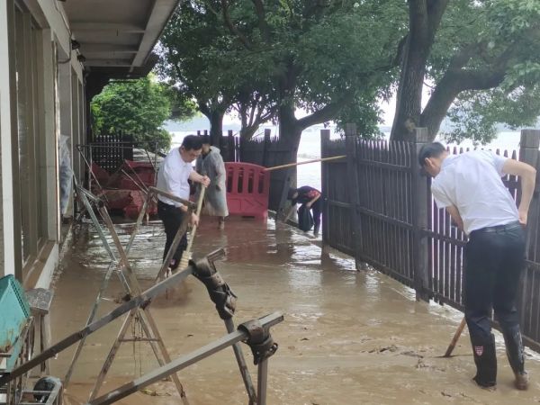 湖南駿達(dá)集團(tuán)有限公司,長沙城市交通,校車運營,安保服務(wù),新能源科技