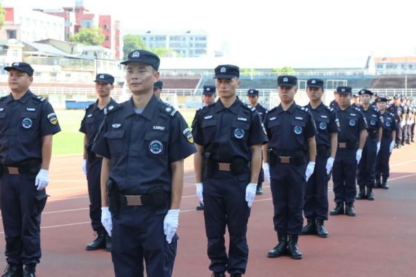 湖南駿達集團有限公司,長沙城市交通,校車運營,安保服務(wù),新能源科技