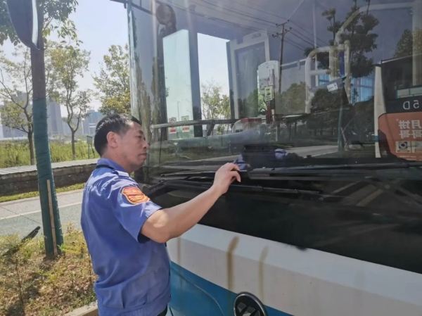 湖南駿達(dá)集團(tuán)有限公司,長沙城市交通,校車運營,安保服務(wù),新能源科技