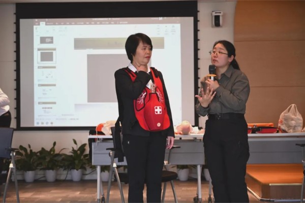 湖南駿達(dá)集團(tuán)有限公司,長(zhǎng)沙城市交通,校車(chē)運(yùn)營(yíng),安保服務(wù),新能源科技 湖南駿達(dá)集團(tuán)有限公司,長(zhǎng)沙城市交通,校車(chē)運(yùn)營(yíng),安保服務(wù),新能源科技