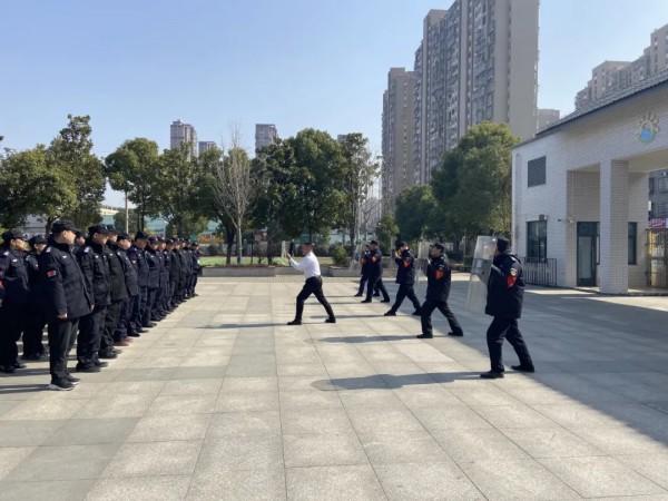 湖南駿達(dá)集團(tuán)有限公司,長(zhǎng)沙城市交通,校車運(yùn)營(yíng),安保服務(wù),新能源科技 湖南駿達(dá)集團(tuán)有限公司,長(zhǎng)沙城市交通,校車運(yùn)營(yíng),安保服務(wù),新能源科技