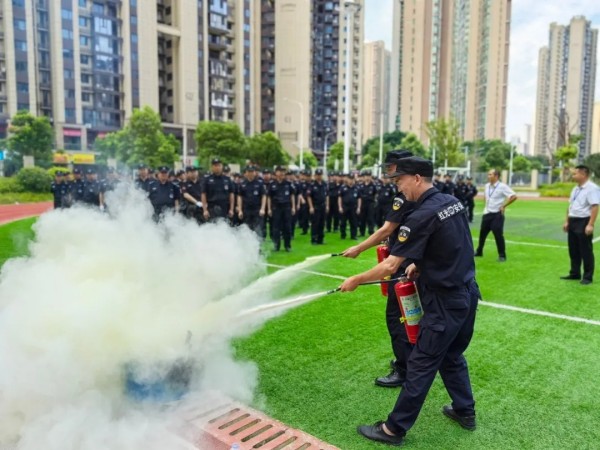 湖南駿達(dá)集團(tuán)有限公司,長(zhǎng)沙城市交通,校車運(yùn)營(yíng),安保服務(wù),新能源科技 湖南駿達(dá)集團(tuán)有限公司,長(zhǎng)沙城市交通,校車運(yùn)營(yíng),安保服務(wù),新能源科技