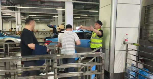 湖南駿達(dá)集團(tuán)有限公司,長(zhǎng)沙城市交通,校車運(yùn)營(yíng),安保服務(wù),新能源科技 湖南駿達(dá)集團(tuán)有限公司,長(zhǎng)沙城市交通,校車運(yùn)營(yíng),安保服務(wù),新能源科技