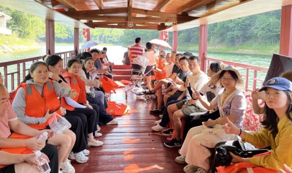 湖南駿達(dá)集團(tuán)有限公司,長沙城市交通,校車運(yùn)營,安保服務(wù),新能源科技 湖南駿達(dá)集團(tuán)有限公司,長沙城市交通,校車運(yùn)營,安保服務(wù),新能源科技